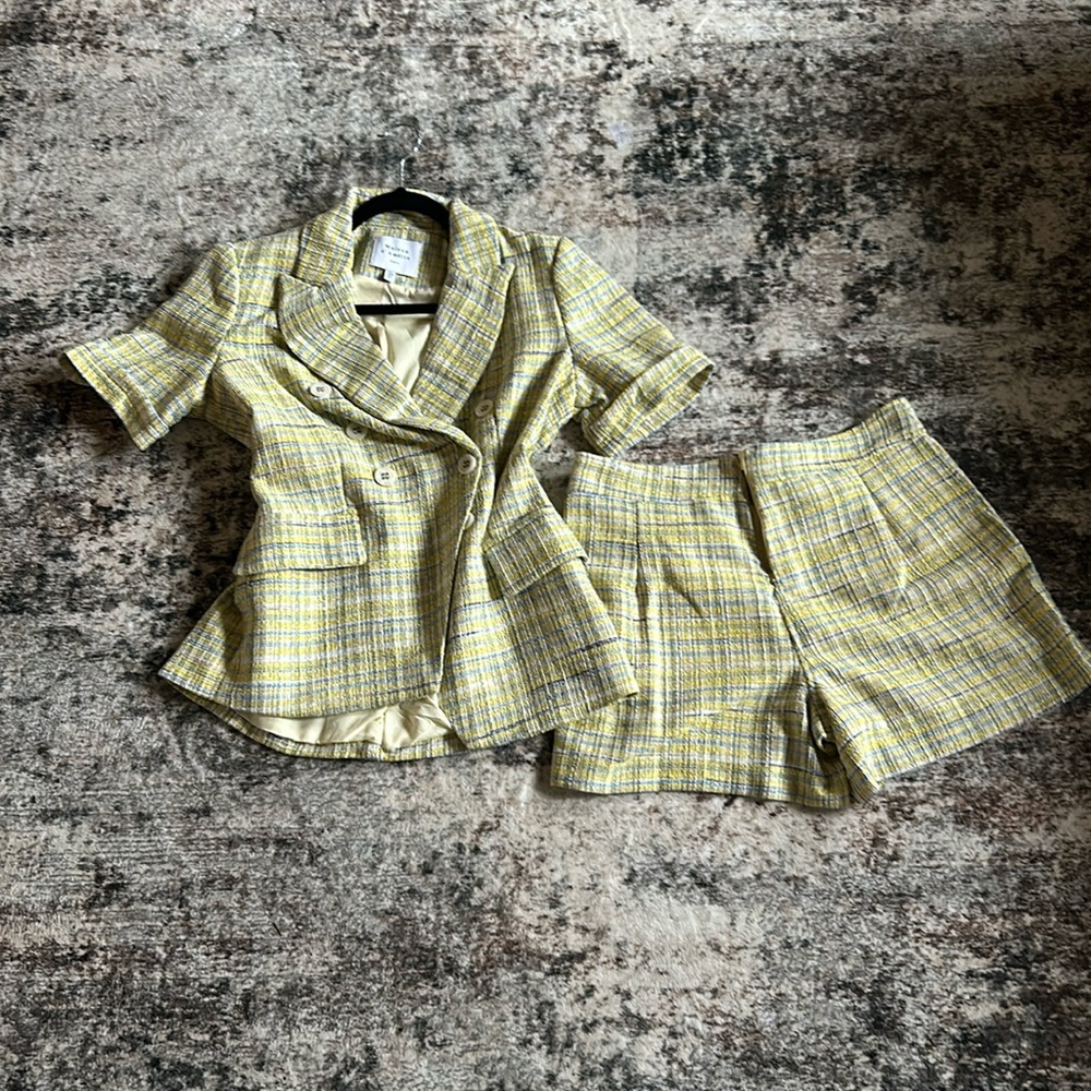 NEVER WORN Yellow TWEED two-piece set! Top and Shorts